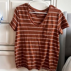 Universal Thread Size M- Rust with white stripes v-neck t-shirt.
